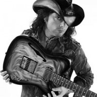 Book Anthony Gomes