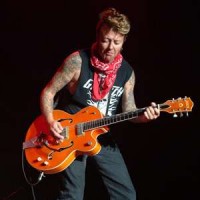 Book Brian Setzer