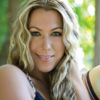 Book Colbie Caillat