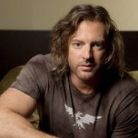 Book Darryl Worley