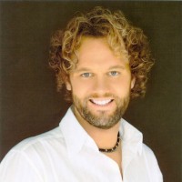 Book David Phelps