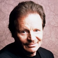 Book Delbert McClinton