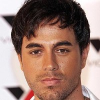 Book Enrique Iglesias