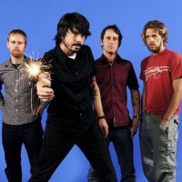 Book Foo Fighters