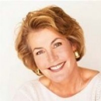 Book Helen Reddy