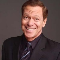 Book Joe Piscopo