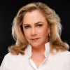 Book Kathleen Turner