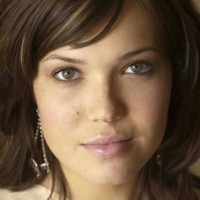 Book Mandy Moore