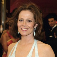 Book Sigourney Weaver