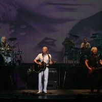 Book The Moody Blues