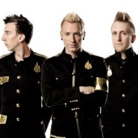 Book Thousand Foot Krutch