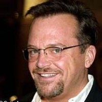 Book Tom Arnold