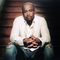 Book Darius Rucker